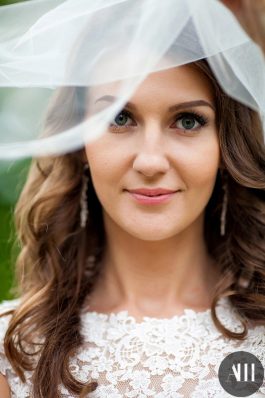 Локоны и макияж для невесты