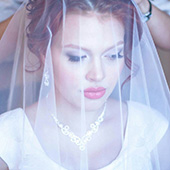 Прическу и макияж для невесты на дому thumbnail